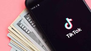 7 Cara Menghasilkan Uang dari Aplikasi TikTok