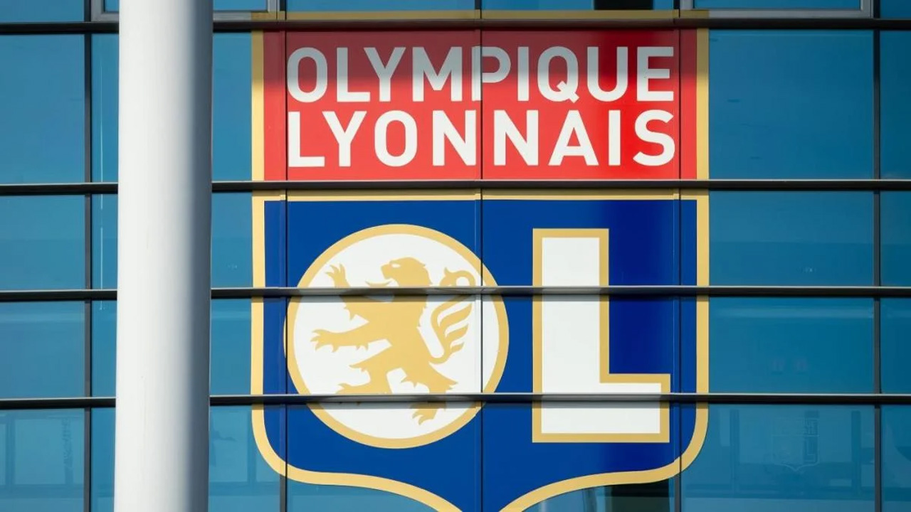 Terjerat Utang, Olympique Lyon Terdegradasi ke Ligue 2: Apa yang Sebenarnya Terjadi?