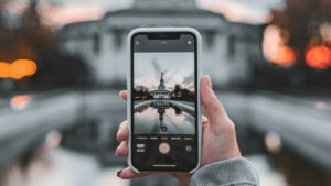 3 Smartphone Android dengan Kamera Tajam yang Siap Saingi iPhone