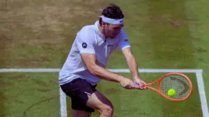 Taylor Fritz Pecahkan Rekor Juara di Eastbourne, Jadi Raja Rumput Amerika