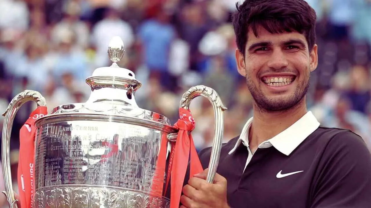 Carlos Alcaraz Kuasai Puncak PIF ATP Live Race To Turin Usai Juara Queen’s Club 2025