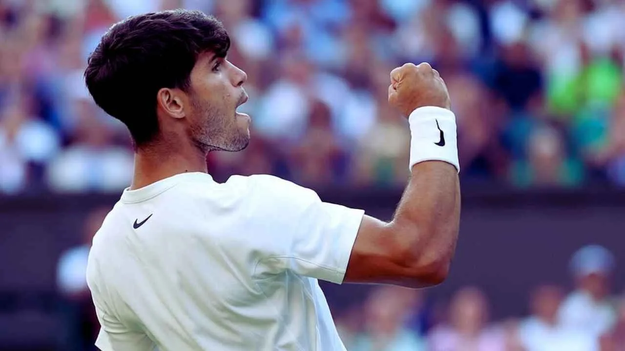 Carlos Alcaraz Perpanjang Rekor Kemenangan Usai Singkirkan Struff di Wimbledon 2025