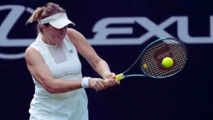 Anastasia Pavlyuchenkova Tumbangkan Naomi Osaka, Lolos ke 16 Besar Wimbledon 2025 Anastasia Pavlyuchenkova Tumbangkan Naomi Osaka, Lolos ke 16 Besar Wimbledon 2025