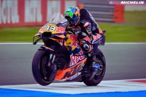 Bos Tech3 Tegaskan Tetap Setia dengan KTM di MotoGP 2026, Tolak Rumor Gabung Honda