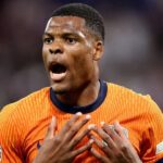 Barcelona Incar Denzel Dumfries, Bek yang Pernah Jadi Mimpi Buruk di Liga Champions