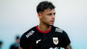 Dean James Tegaskan Setia Bersama Go Ahead Eagles, Tolak Rumor Transfer ke Klub Yunani