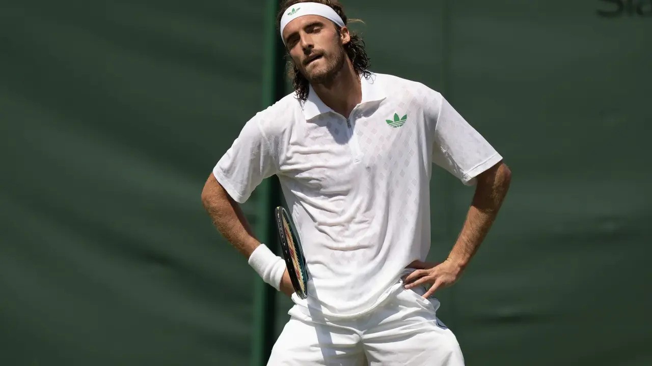 Hasil Wimbledon 2025 Hari Pertama: Medvedev, Jabeur, dan Tsitsipas Tersingkir