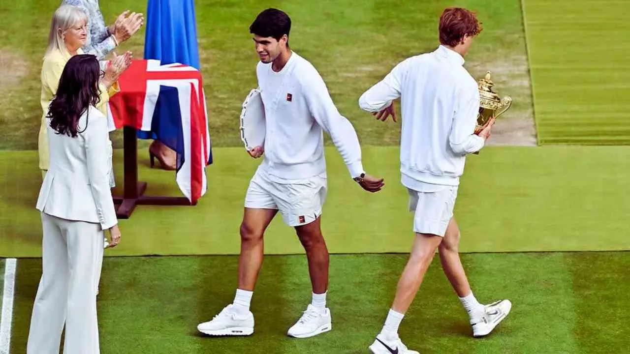 Persaingan Jannik Sinner dan Carlos Alcaraz Menuju Peringkat 1 Dunia Jelang US Open
