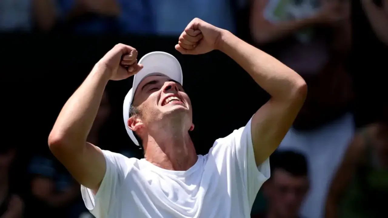 Profil Oliver Tarvet, Petenis Inggris yang Siap Kejutkan Alcaraz di Wimbledon 2025