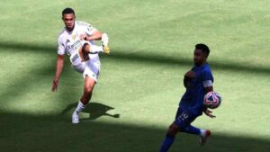Thibaut Courtois Komentari Gaya Main Trent Alexander-Arnold, Bek yang Jadi Mimpi Buruk Kiper