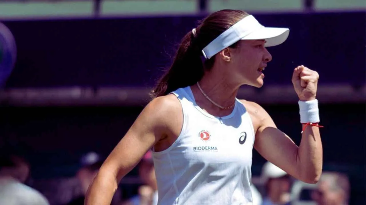 Zeynep Sonmez Ukir Sejarah, Jadi Petenis Turki Pertama Tembus Babak Ketiga Wimbledon