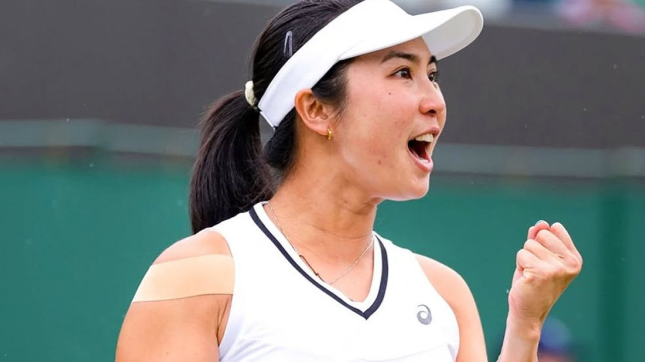 Aldila Sutjiadi dan Eri Hozumi Lolos Dramatis ke Babak Kedua Wimbledon 2025