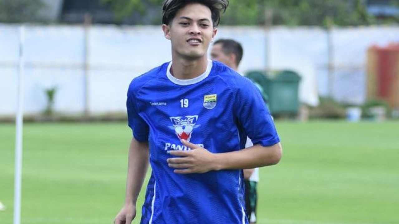 Eks PSIS Alfeandra Dewangga Tampil Memukau di Laga Persib vs Dewa United dalam Piala Presiden 2025