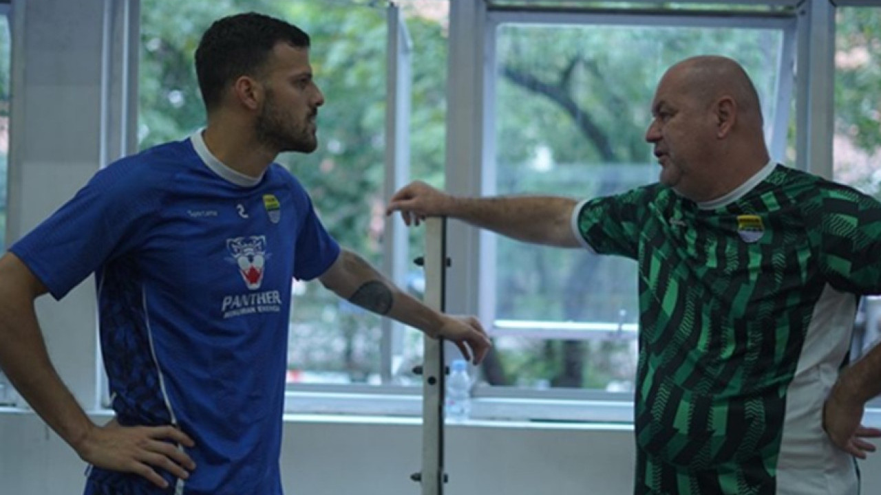 Bek Anyar Persib Patricio Matricardi: Bandung dan Buenos Aires, Ada Kemiripan Unik!