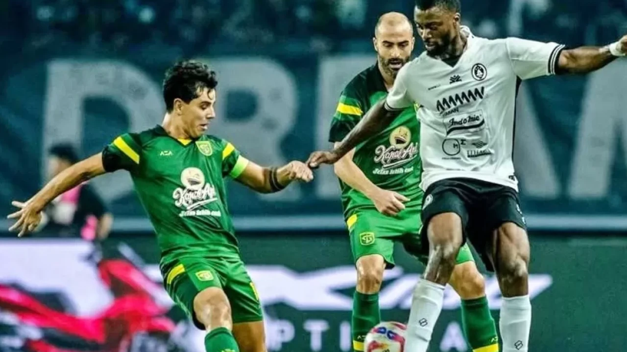 Bruno Moreira Ungkap Taktik Rahasia Persebaya di Era Eduardo Perez: Kuasai Bola, Hancurkan Pertahanan Lawan!