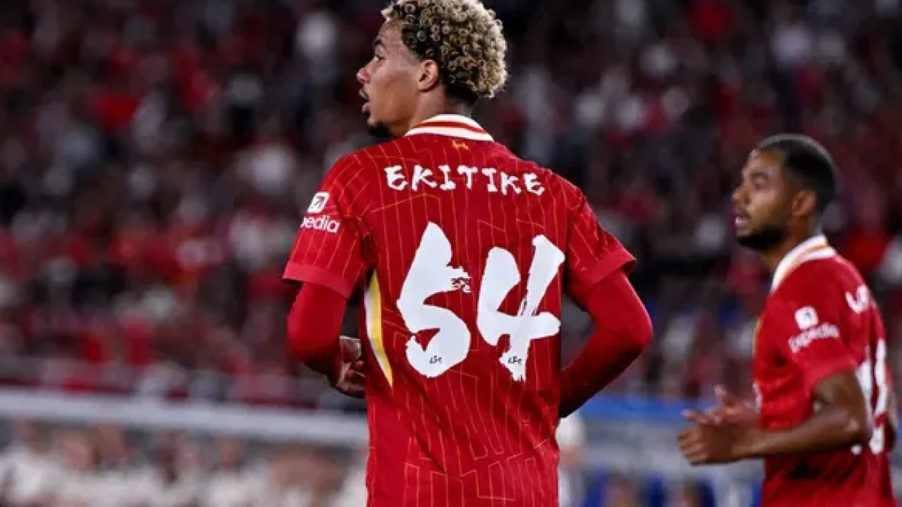 Debut Menawan Hugo Ekitike di Liverpool: 45 Menit yang Mempesona!