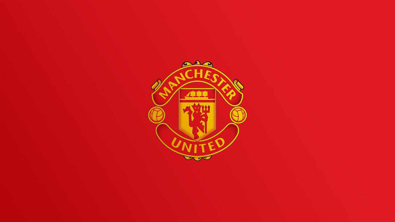 Dompet Tipis, Manchester United Kejar Striker Gratisan yang Rentan Cedera