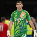 Emiliano Martinez Menuju Old Trafford, Nasib Onana di MU Terancam!