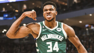 Giannis Antetokounmpo Isyaratkan Bertahan di Milwaukee Bucks