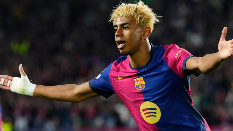 Guardiola Minta Jangan Bandingkan Lamine Yamal dengan Messi Dulu