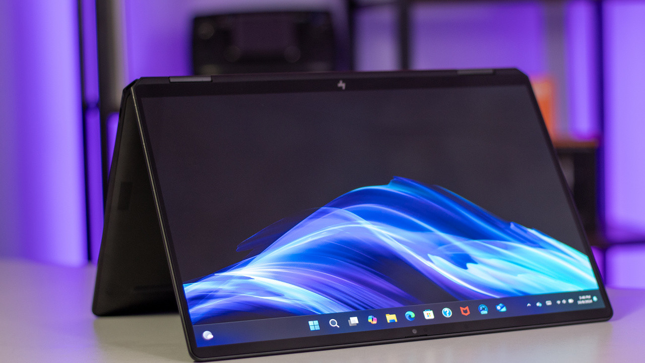 HP OmniBook Ultra Flip 14: Laptop Premium dengan Intel Lunar Lake dan Layar OLED 14 Inci