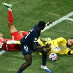 Donnarumma Dikritik Legenda, Pelatih dan Direktur Bayern Munchen Usai Sebabkan Musiala Patah Kaki