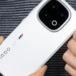 iQOO 15 Hadirkan Layar Samsung QHD+ dan Kamera Zoom Periskop 3x, Kapan Rilisnya?