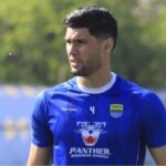 Baru Datang, Julio Cesar Tolak Istirahat Langsung Gabung Latihan Persib dan Memukau Pelatih!