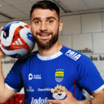 Kehadiran Frans Putros di Persib Buat Henhen dan Dewangga Hadapi Persaingan Ketat Kehadiran Frans Putros di Persib Buat Henhen dan Dewangga Hadapi Persaingan Ketat