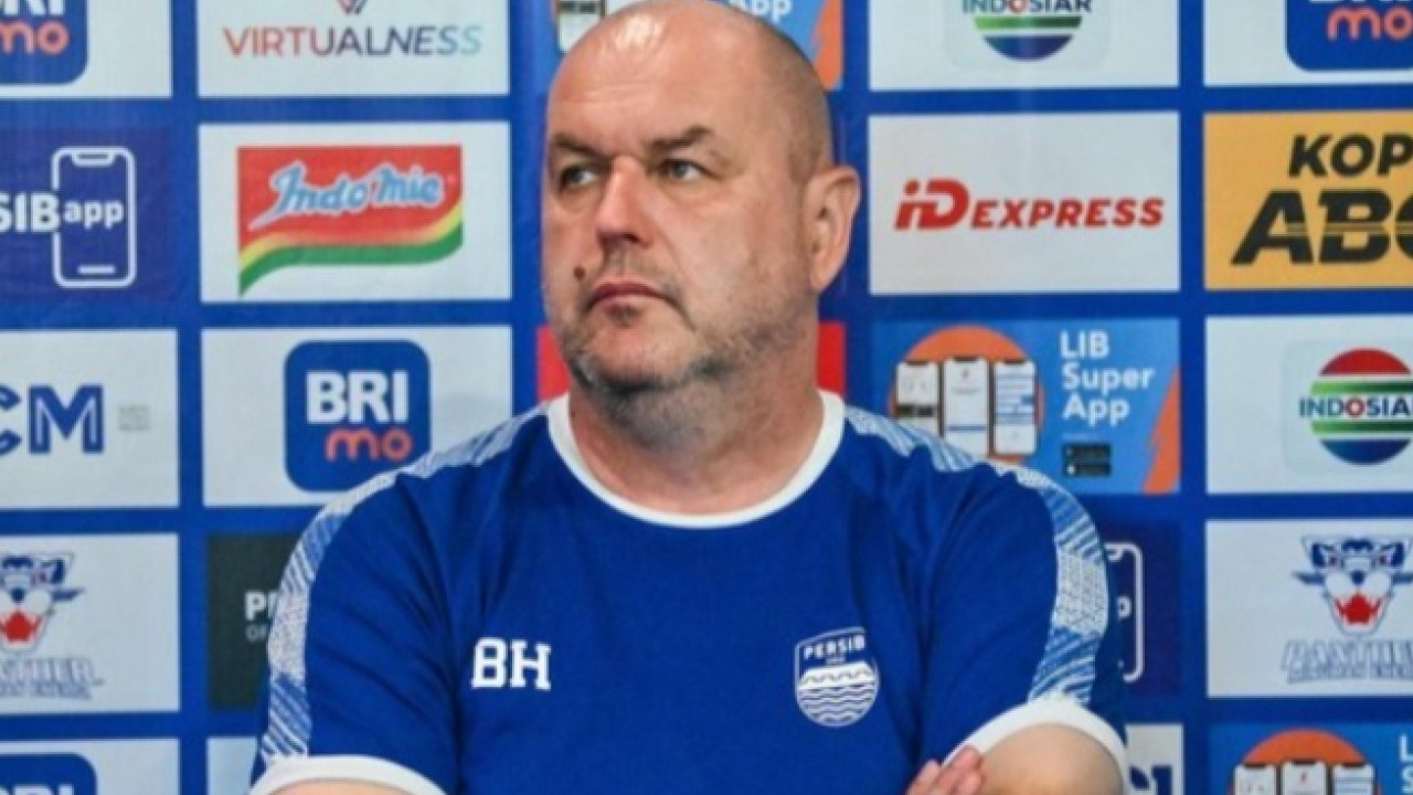 Bojan Hodak Jelaskan Alasan Persib Tak Ingin Tambah Pemain Asing Meski Kuota Diperlonggar