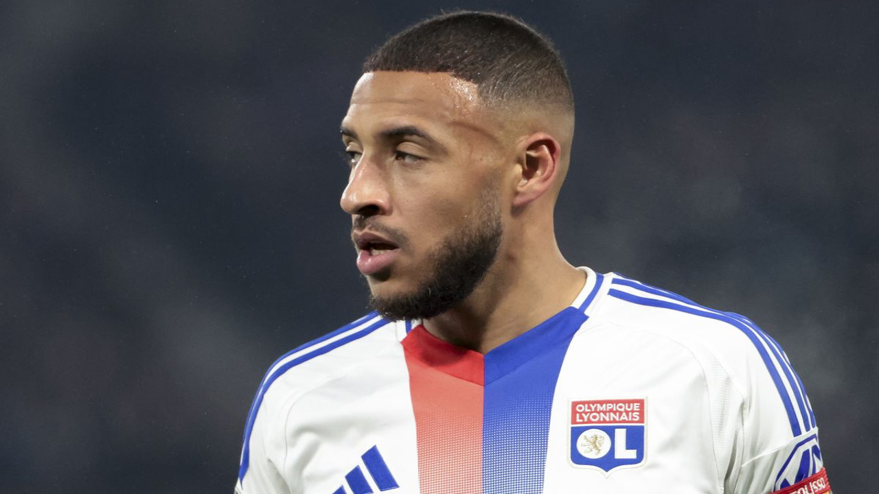 Manchester United Dikabarkan Incar Corentin Tolisso di Tengah Krisis Finansial Lyon
