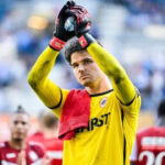 Manchester United Gencar Kejar Transfer Senne Lammens, Siapa Dia?