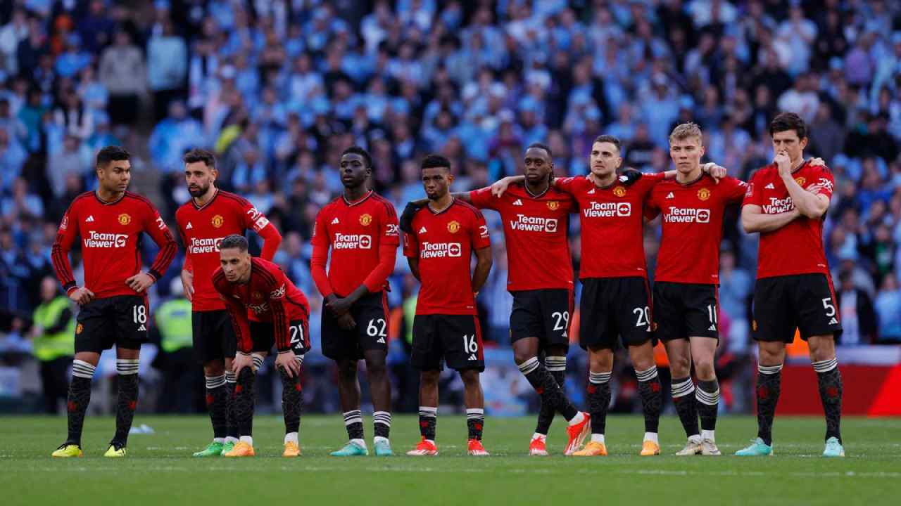 Manchester United: Boros dan Tak Pandai Jual Pemain, Berikut Deretan yang Patut Disalahkan