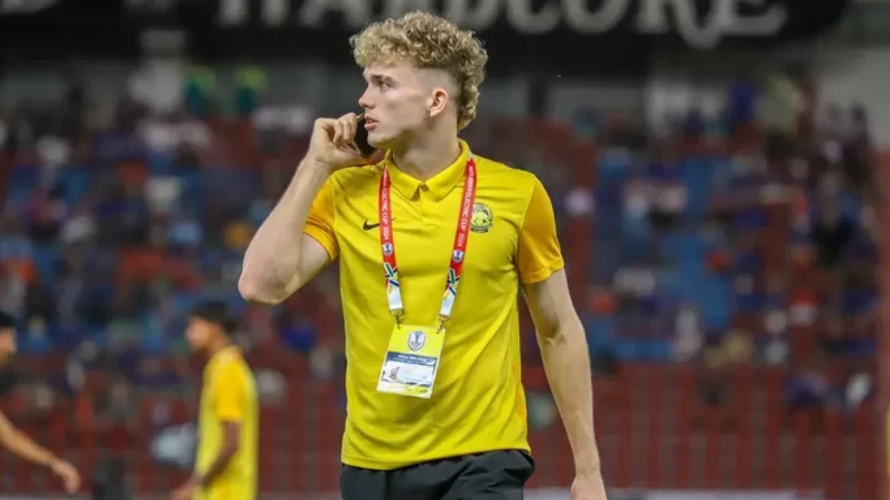 Penyerang Malaysia Fergus Tierney Puji Stadion GBK dan Doakan Kesuksesan Timnas Indonesia U23