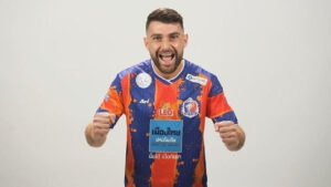Persib Bandung Dikabarkan Resmi Rekrut Bek Timnas Irak, Frans Putros