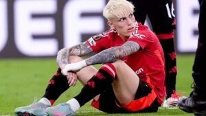 Presiden Napoli Kritik MU dan Dorong Transfer Alejandro Garnacho Segera Terwujud