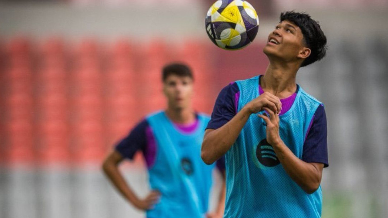 Profil Pedro Fernandez Sarmiento, Bintang Muda Barcelona yang Tampil Menjanjikan di Pramusim