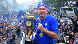 Satu Lagi! Bojan Hodak Beri Kode Persib Bandung Akan Gaet Pemain Tambahan