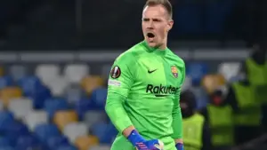 Terpinggirkan di Skuad, Marc-Andre Ter Stegen Pertimbangkan Hengkang dari Barcelona
