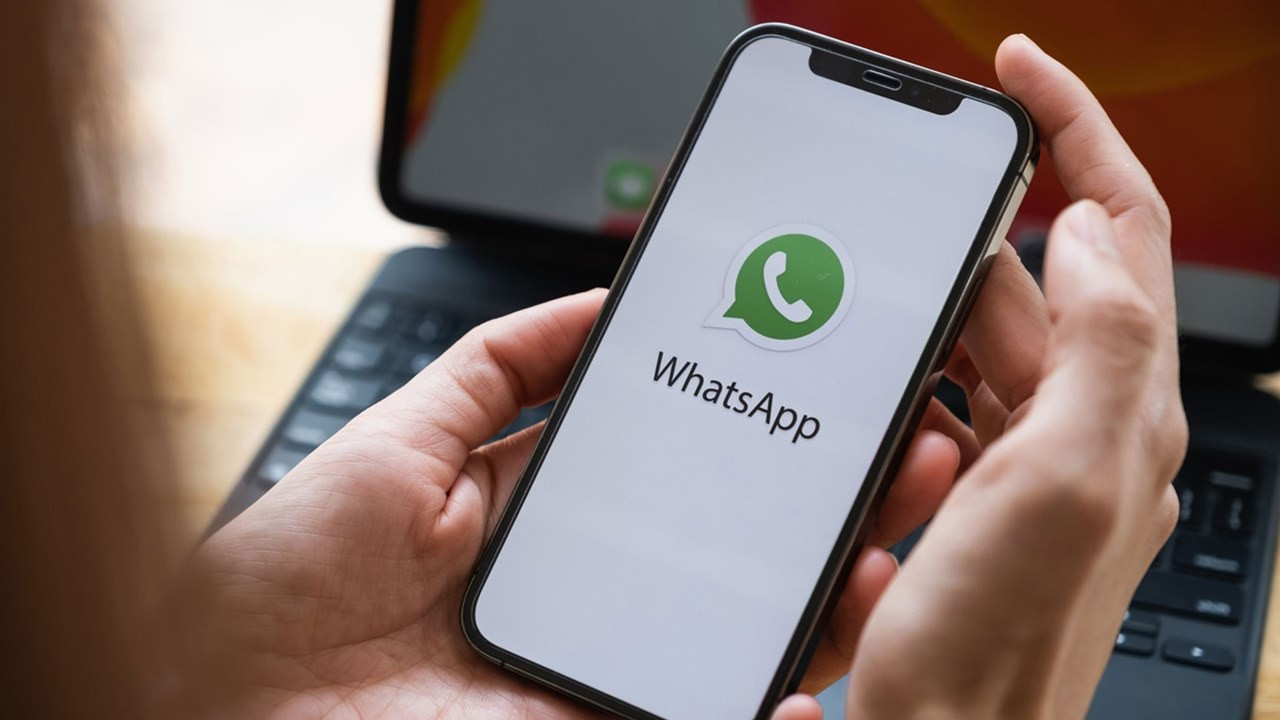 WhatsApp Kini Bisa Unggah Foto Profil Langsung dari Facebook dan Instagram!