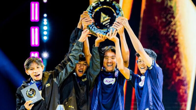 EVOS Divine Persembahkan Gelar Dunia untuk Indonesia di Free Fire EWC 2025