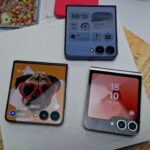 Samsung Galaxy Z Flip 7 vs iPhone 15 Plus: Mana Smartphone Premium Terbaik 2025?