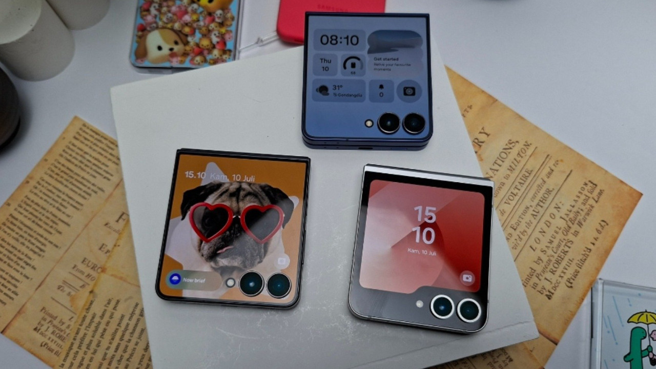 Samsung Galaxy Z Flip 7 vs iPhone 15 Plus: Mana Smartphone Premium Terbaik 2025?