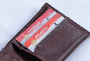 Bolehkah Pemilik SIM B1 dan B2 Mengemudikan Mobil Penumpang?