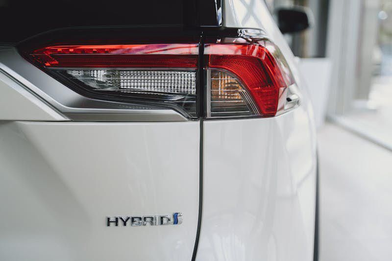 Berapa Lama Baterai Mobil Hybrid Bertahan? Ini Jawabannya Berapa Lama Baterai Mobil Hybrid Bertahan? Ini Jawabannya