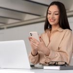 Jika Benci Telepon Tapi Suka SMS, Anda Tidak Antisosial, Tapi Punya 8 Kualitas Unik Ini Menurut Psikologi