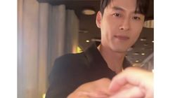 Hyun Bin Dikritik, Tolak Jari Kelingking Saat Premier Film Boss