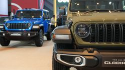 Jeep Wrangler 2-Door Rubicon Jadi Sorotan di GIIAS Bandung 2025: Kekuatan dan Kemewahan yang Menakjubkan