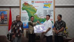 Petani Cilacap Terima Bantuan Rp40 Juta, Ini Rincian Penggunaannya