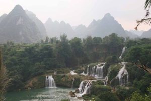 Spektakuler! 10 Air Terjun Terbaik di Asia untuk Daftar Wisata Alammu